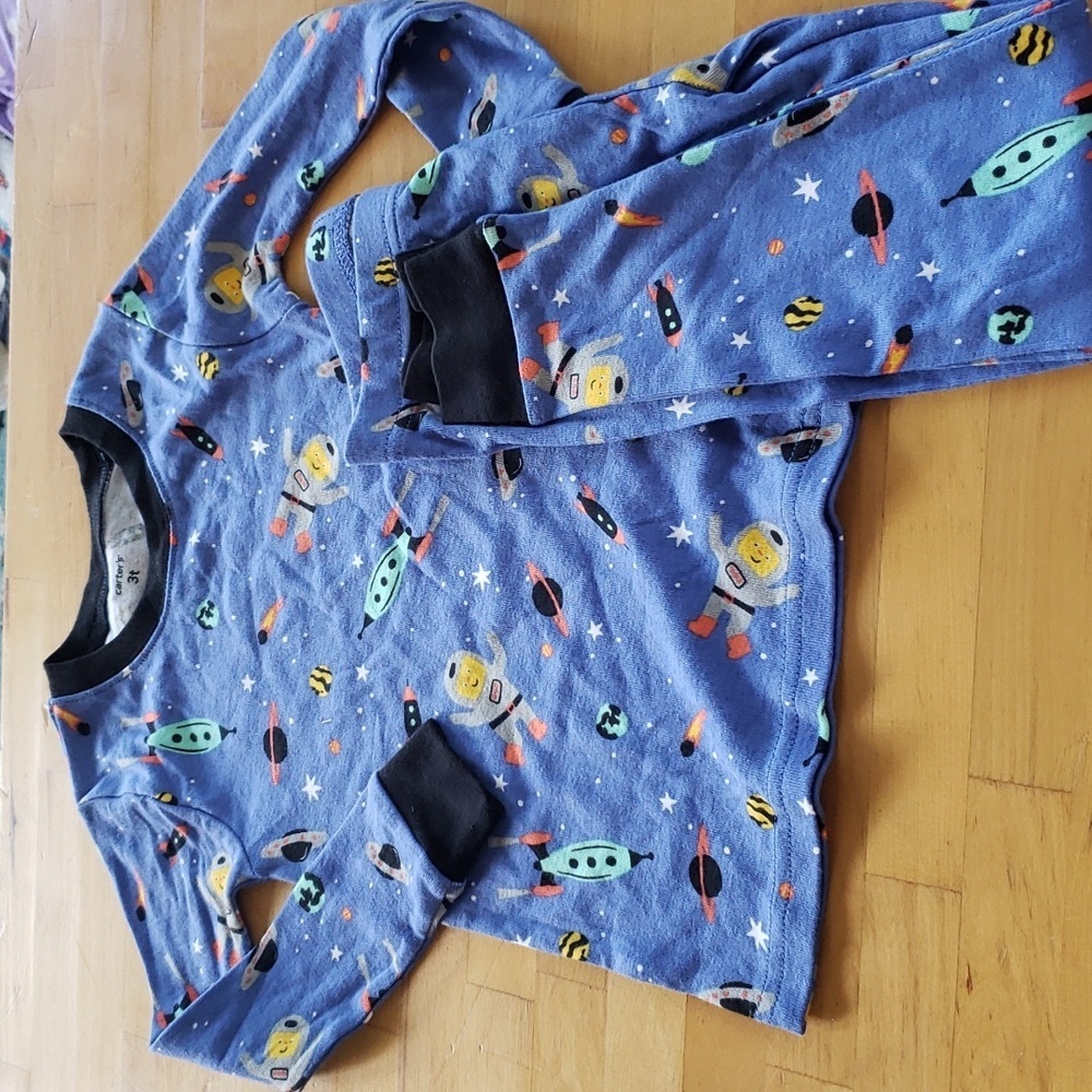 Carter's 2 pc Space pajamas - Picture 1 of 4